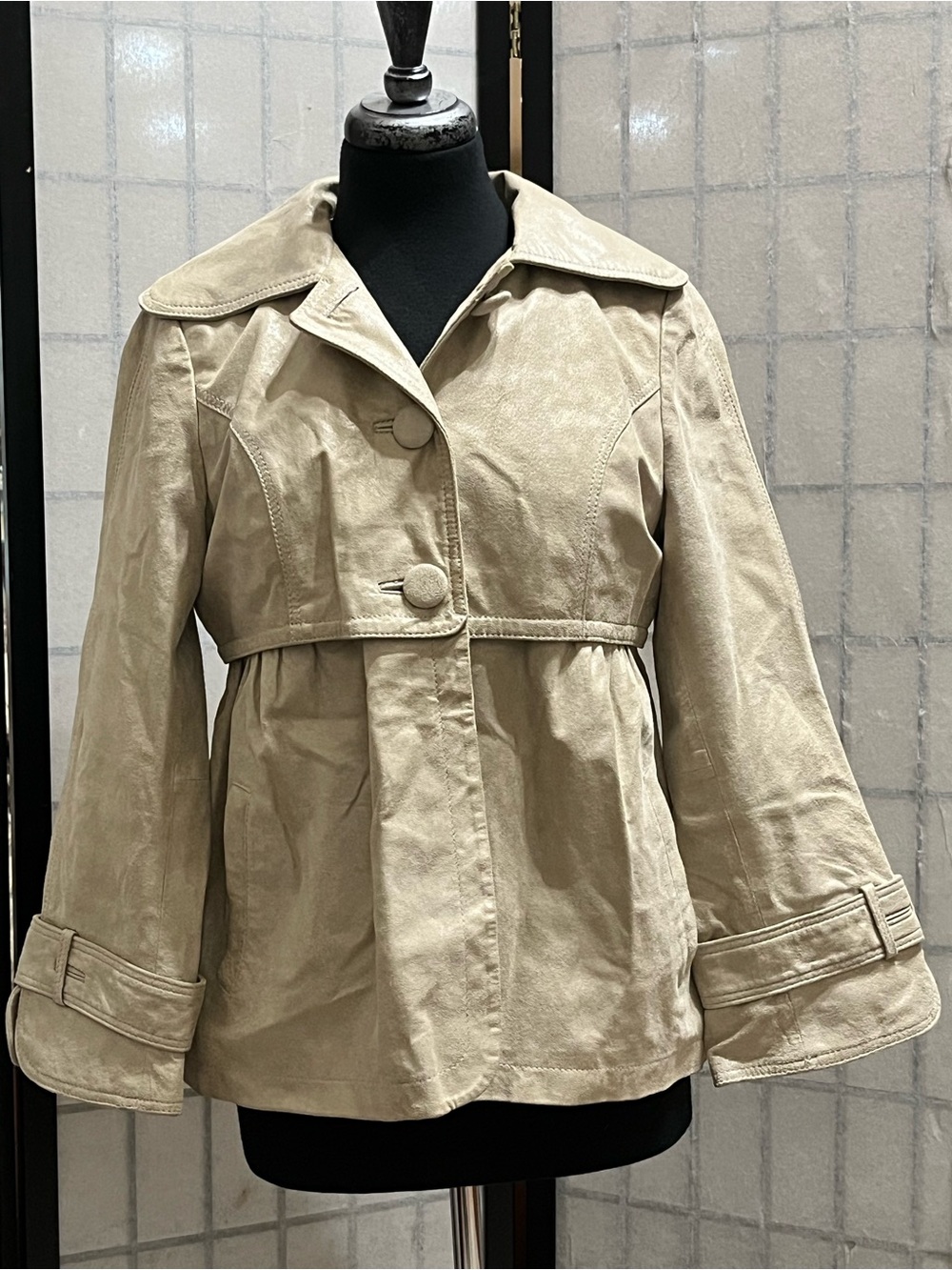 Vintage BERNARDO Beige PEARLIZED LEATHER CROPPED Jacket PM